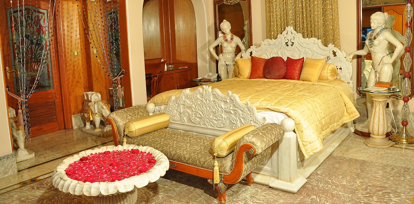 hotel-img