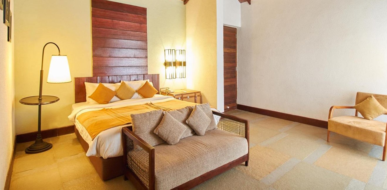 hotel-img