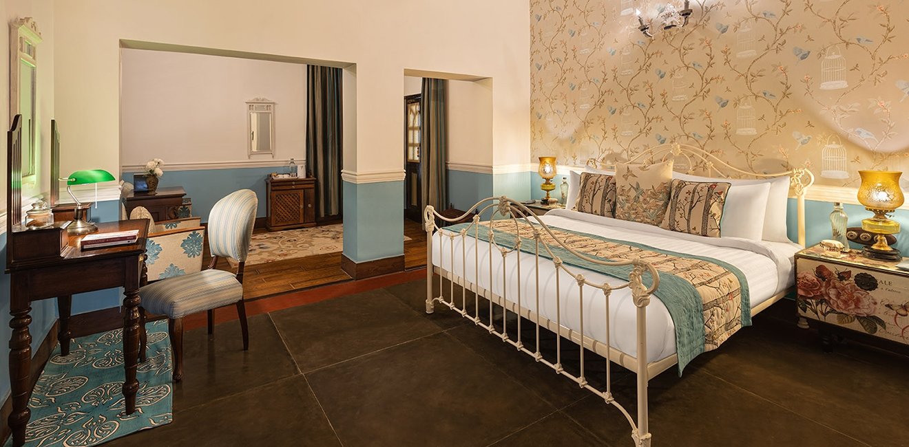 hotel-img
