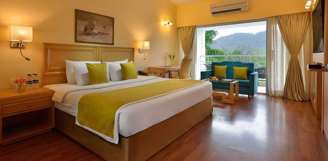 hotel-img